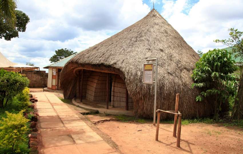 Mparo Tombs